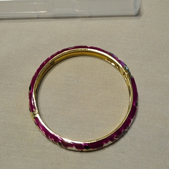 Vintage Fuchsia Enamel Cloisonne Goldtone Floral Bangle Bracelet Hinge Opening - Picture 6 of 11